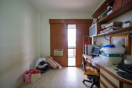 Apartamento à venda com 129m², 3 quartos e 2 vagas Apartamento à venda com 129m², 3 quartos e 2 vagasQuarto 3