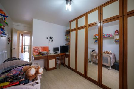 Apartamento à venda com 129m², 3 quartos e 2 vagas Apartamento à venda com 129m², 3 quartos e 2 vagasQuarto 2