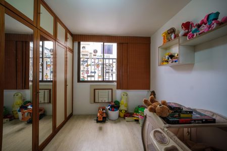 Apartamento à venda com 129m², 3 quartos e 2 vagas Apartamento à venda com 129m², 3 quartos e 2 vagasQuarto 2