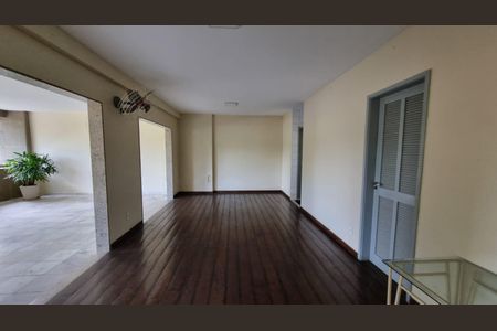 Apartamento à venda com 129m², 3 quartos e 2 vagas Apartamento à venda com 129m², 3 quartos e 2 vagasÁrea Comum