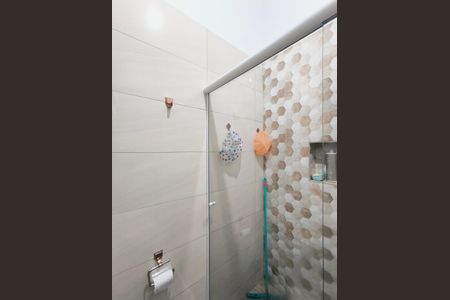 Casa à venda com 100m², 3 quartos e 4 vagas Casa à venda com 100m², 3 quartos e 4 vagasBanheiro 1