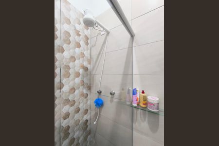 Casa à venda com 100m², 3 quartos e 4 vagas Casa à venda com 100m², 3 quartos e 4 vagasBanheiro 1