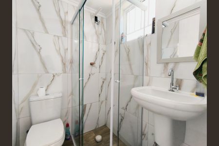 Casa à venda com 100m², 3 quartos e 4 vagas Casa à venda com 100m², 3 quartos e 4 vagasBanheiro 2