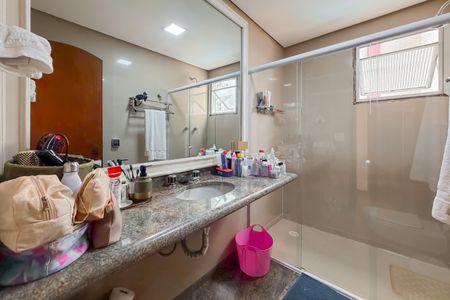 Apartamento para alugar com 103m², 2 quartos e 2 vagas Apartamento para alugar com 103m², 2 quartos e 2 vagasBanheiro da Suíte