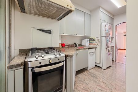 Apartamento para alugar com 103m², 2 quartos e 2 vagas Apartamento para alugar com 103m², 2 quartos e 2 vagasCozinha