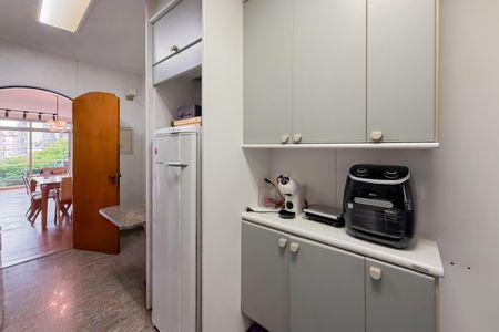 Apartamento para alugar com 103m², 2 quartos e 2 vagas Apartamento para alugar com 103m², 2 quartos e 2 vagasCozinha