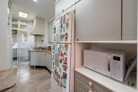 Apartamento para alugar com 103m², 2 quartos e 2 vagas Apartamento para alugar com 103m², 2 quartos e 2 vagasCozinha