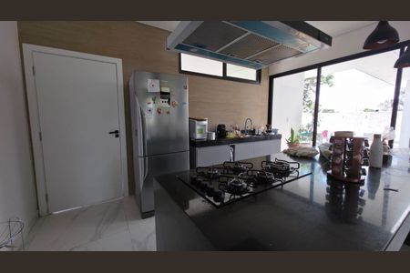 Casa de condomínio à venda com 230m², 4 quartos e 2 vagasCozinha