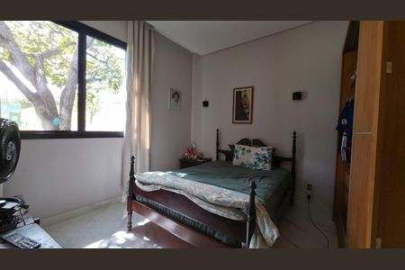 Casa de condomínio à venda com 230m², 4 quartos e 2 vagasQuarto 4