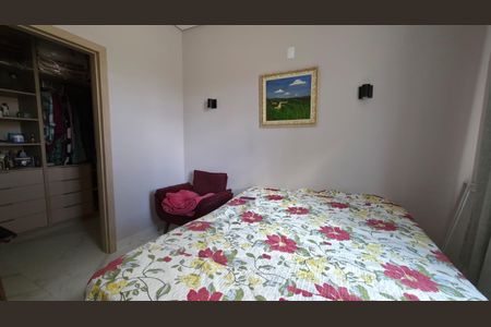 Casa de condomínio à venda com 230m², 4 quartos e 2 vagasQuarto 2