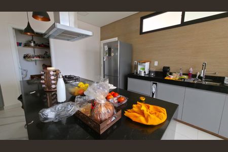 Casa de condomínio à venda com 230m², 4 quartos e 2 vagasCozinha