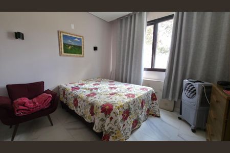 Casa de condomínio à venda com 230m², 4 quartos e 2 vagasQuarto 2