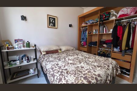 Casa de condomínio à venda com 230m², 4 quartos e 2 vagasQuarto 3