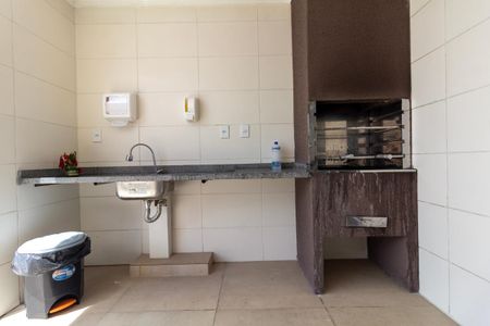 Apartamento para alugar com 30m², 1 quarto e sem vaga Apartamento para alugar com 30m², 1 quarto e sem vagaÁrea comum - Salão de festas