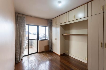 Apartamento à venda com 212m², 4 quartos e 2 vagasSuíte 