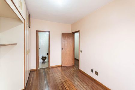 Apartamento à venda com 212m², 4 quartos e 2 vagasSuíte 