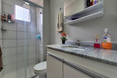 Apartamento à venda com 81m², 3 quartos e 1 vagaBanheiro da Suíte