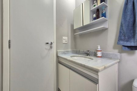 Apartamento à venda com 81m², 3 quartos e 1 vagaBanheiro