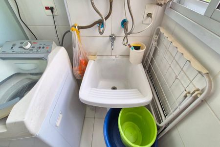 Apartamento à venda com 81m², 3 quartos e 1 vagaÁrea de Serviço