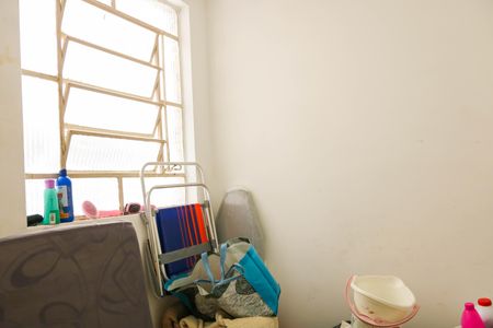 Casa à venda com 180m², 4 quartos e 2 vagas Casa à venda com 180m², 4 quartos e 2 vagasQuarto de Serviço