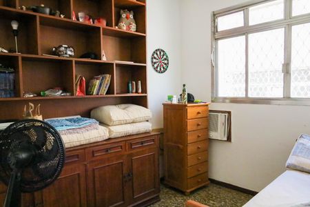 Casa à venda com 180m², 4 quartos e 2 vagas Casa à venda com 180m², 4 quartos e 2 vagasQuarto 3