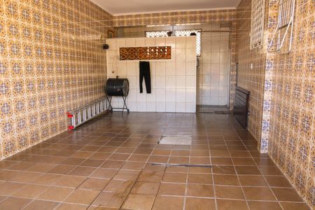 Casa à venda com 180m², 4 quartos e 2 vagas Casa à venda com 180m², 4 quartos e 2 vagasGaragem