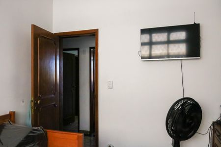 Casa à venda com 180m², 4 quartos e 2 vagas Casa à venda com 180m², 4 quartos e 2 vagasQuarto 3