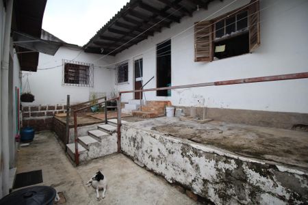 Casa à venda com 156m², 5 quartos e 4 vagasQuintal