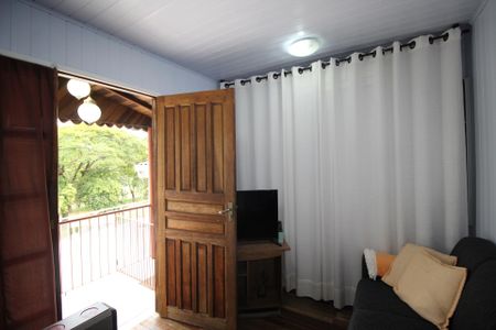 Sala de casa à venda com 5 quartos, 156m² em Jardim Carvalho, Porto Alegre