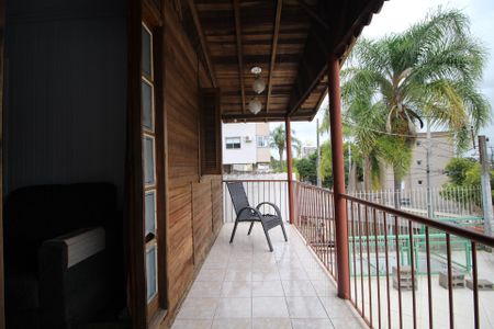 Casa à venda com 156m², 5 quartos e 4 vagasVaranda