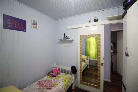Quarto 2 de casa à venda com 5 quartos, 156m² em Jardim Carvalho, Porto Alegre