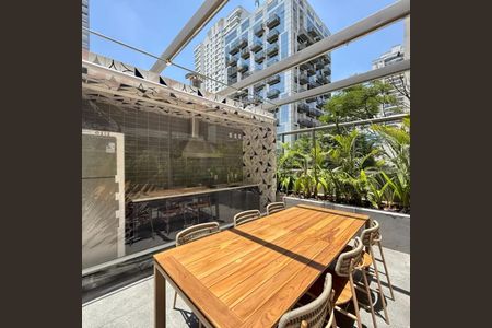 Studio à venda com 25m², 1 quarto e sem vaga Studio à venda com 25m², 1 quarto e sem vagaChurrasqueira