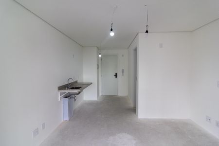 Quarto de kitnet/studio à venda com 1 quarto, 25m² em Santo Amaro, São Paulo
