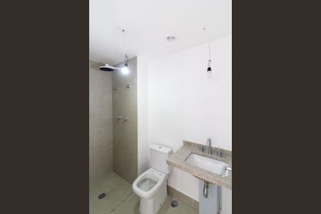 Banheiro de kitnet/studio à venda com 1 quarto, 25m² em Santo Amaro, São Paulo