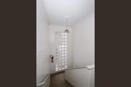 Apartamento para alugar com 114m², 3 quartos e sem vagaescada