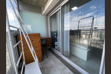 Apartamento para alugar com 37m², 1 quarto e 1 vagaVaranda