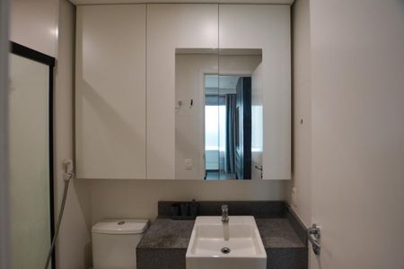 Apartamento à venda com 37m², 1 quarto e 1 vaga Apartamento à venda com 37m², 1 quarto e 1 vagaBanheiro social