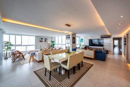 Apartamento para alugar com 3 quartos, 302m² em Gonzaga, Santos