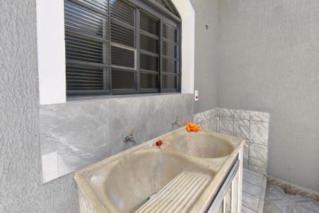 Casa para alugar com 200m², 2 quartos e 1 vagaÁrea de Serviço