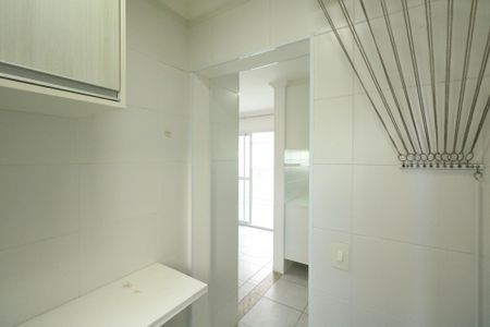 Apartamento para alugar com 70m², 2 quartos e 1 vagaÁrea de Serviço