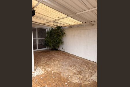 Casa para alugar com 238m², 4 quartos e 4 vagas