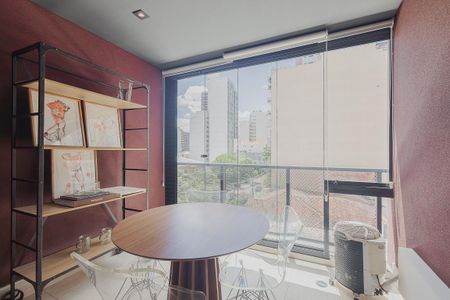 Varanda de apartamento à venda com 1 quarto, 48m² em Pinheiros, São Paulo