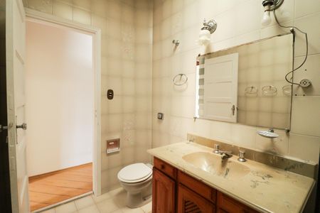 Casa à venda com 125m², 2 quartos e 1 vagaBanheiro Social