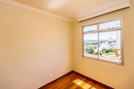 Apartamento para alugar com 3 quartos, 115m² em Planalto, Belo Horizonte