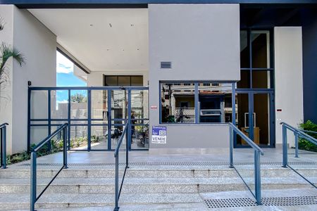 Apartamento à venda com 62m², 2 quartos e 1 vagaFachada - Plaquinha