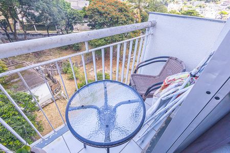 Apartamento à venda com 61m², 2 quartos e 1 vagavaranda