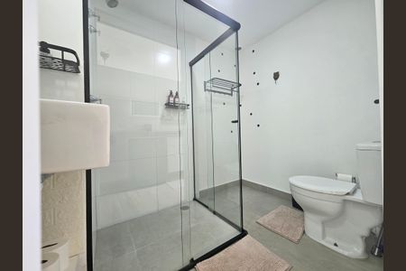 Banheiro de kitnet/studio à venda com 1 quarto, 25m² em Santo Amaro, São Paulo