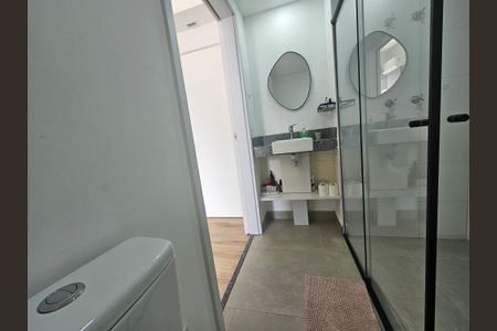 Banheiro de kitnet/studio à venda com 1 quarto, 25m² em Santo Amaro, São Paulo