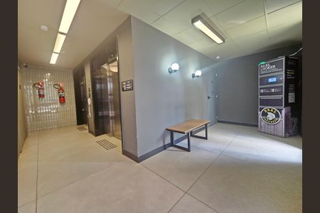 Studio para alugar com 25m², 1 quarto e sem vaga Studio para alugar com 25m², 1 quarto e sem vagaHall de entrada