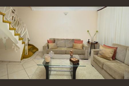 Casa à venda com 80m², 3 quartos e sem vaga
